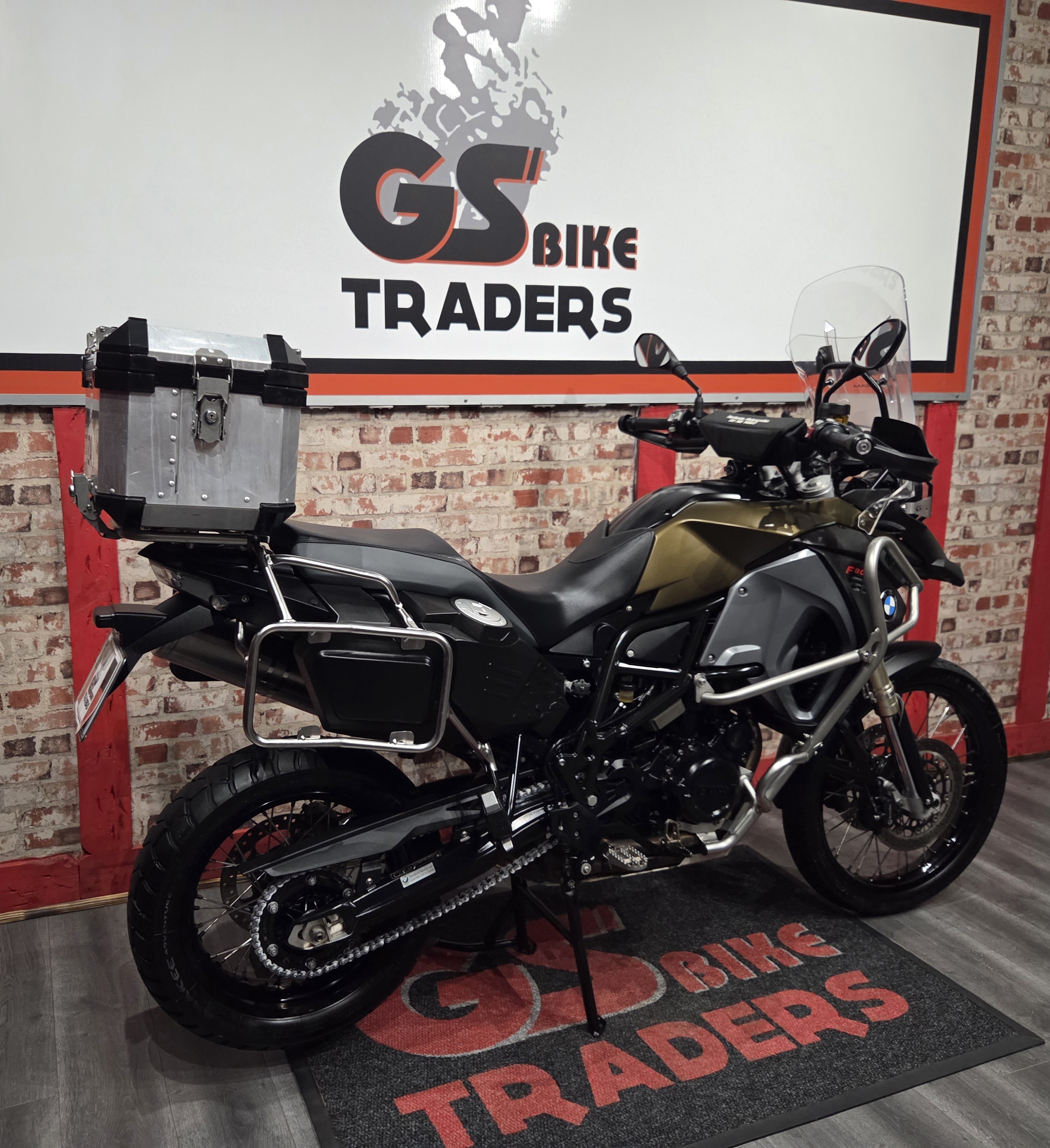 SOLD TO CLIENT FROM CALVINIA - 2016 BMW GSA 800, ONLY 33500km, 1 OWNER BIKE, KALAMATA, TOP BOX — photo 16