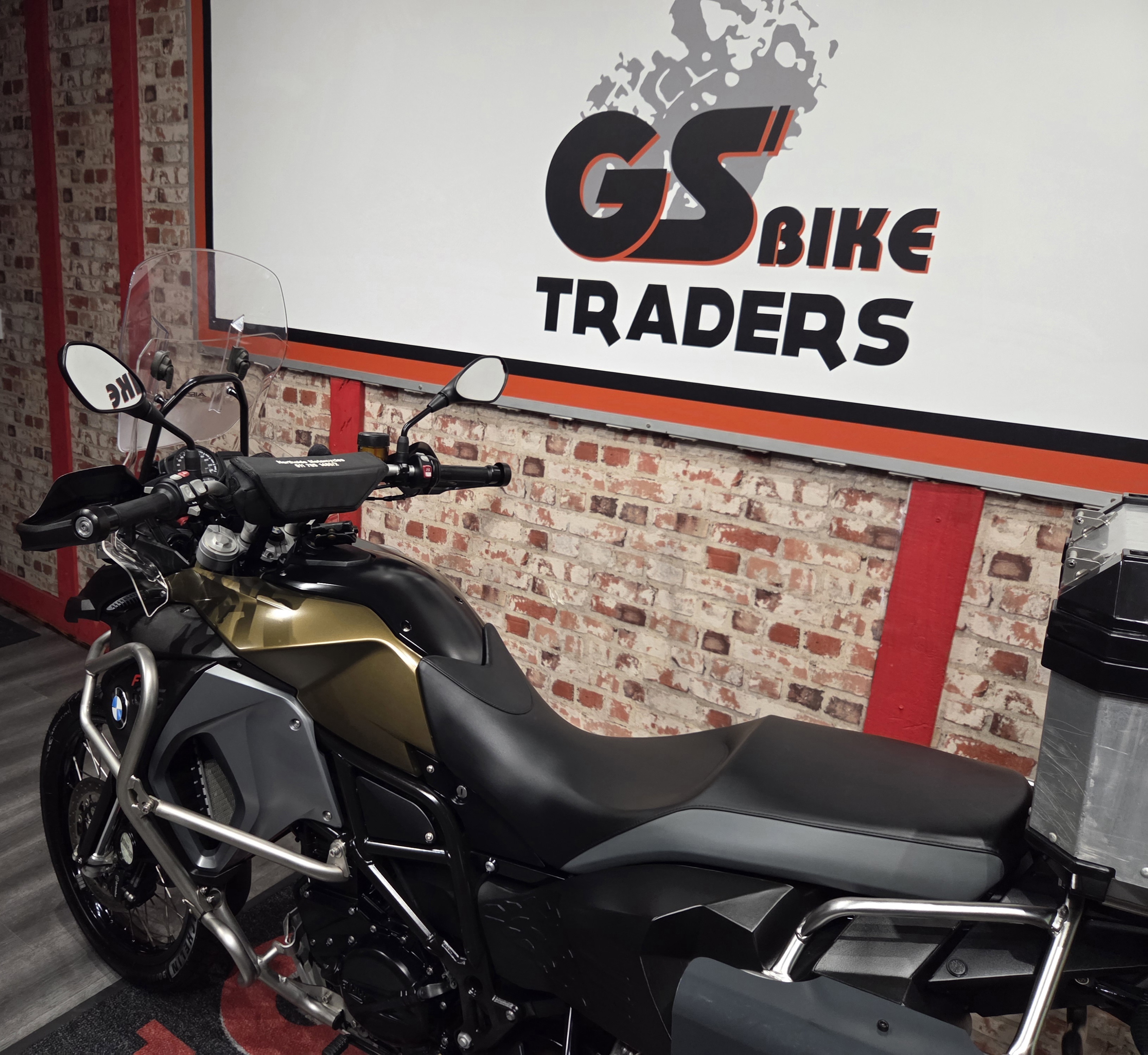 SOLD TO CLIENT FROM CALVINIA - 2016 BMW GSA 800, ONLY 33500km, 1 OWNER BIKE, KALAMATA, TOP BOX — photo 10