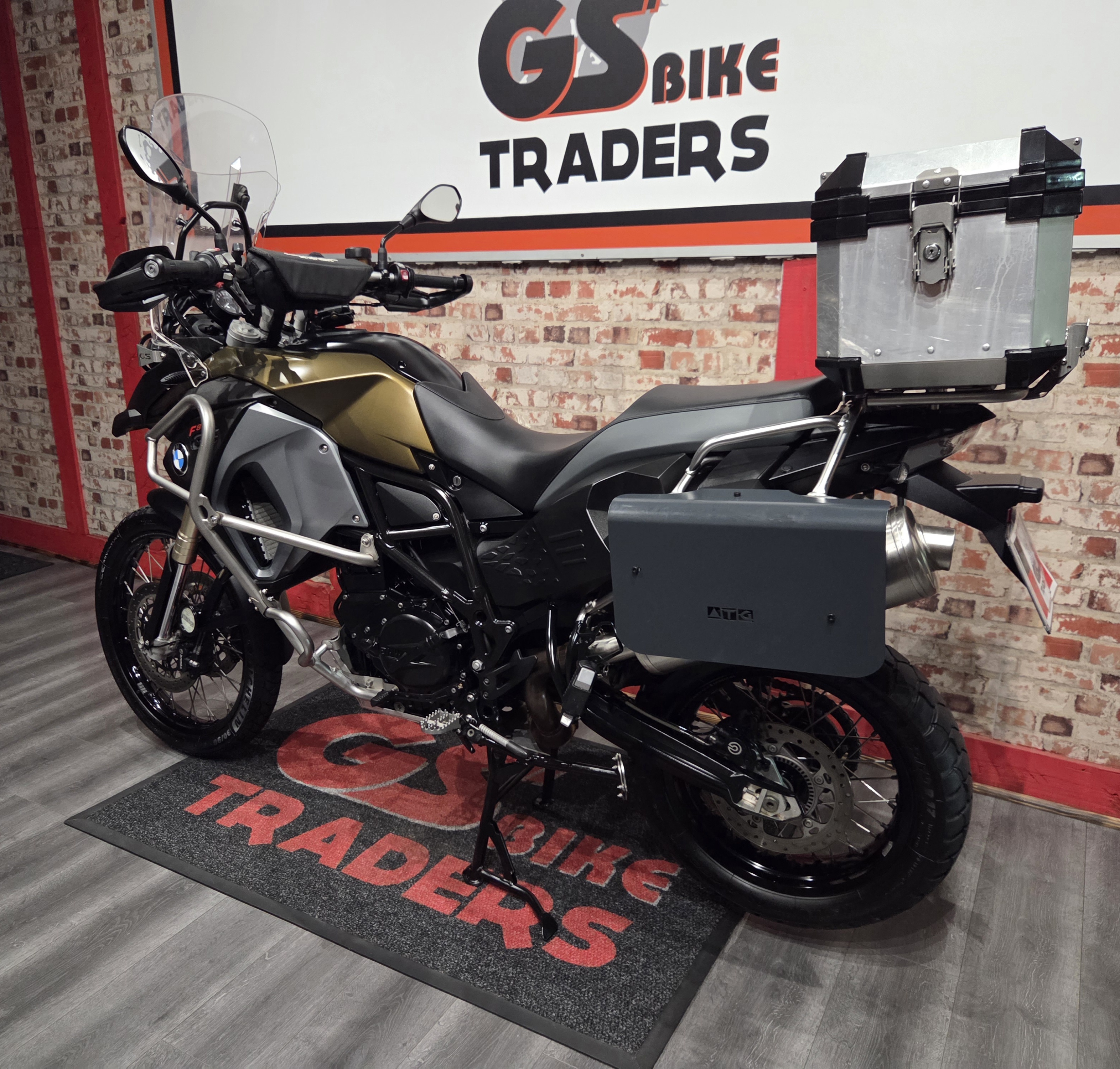SOLD TO CLIENT FROM CALVINIA - 2016 BMW GSA 800, ONLY 33500km, 1 OWNER BIKE, KALAMATA, TOP BOX — photo 5