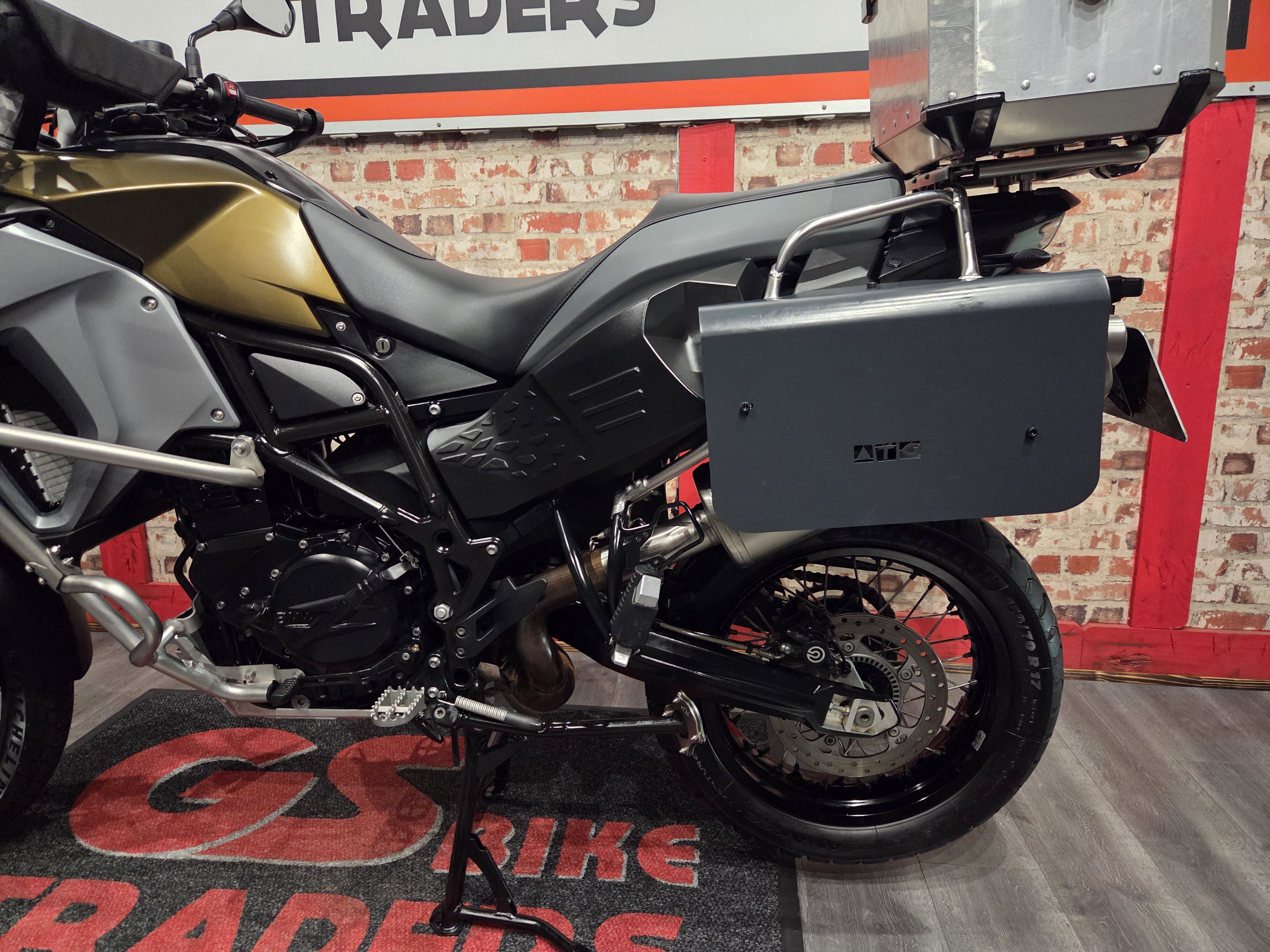 SOLD TO CLIENT FROM CALVINIA - 2016 BMW GSA 800, ONLY 33500km, 1 OWNER BIKE, KALAMATA, TOP BOX — photo 4
