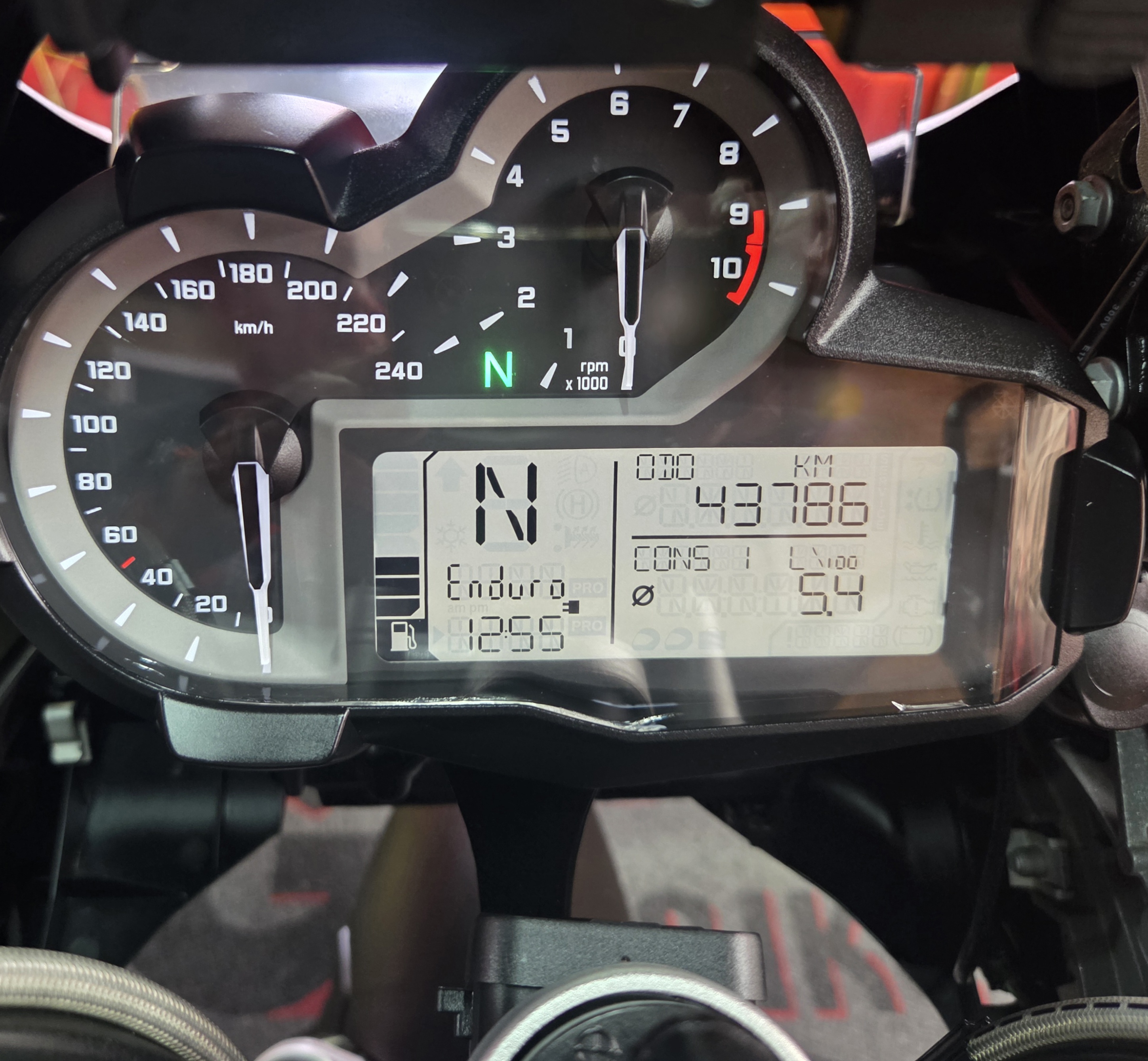 ARRIVING SOON - 2015 BMW GSA 1200, KALAMATA, 43700km, BMW top box — photo 8