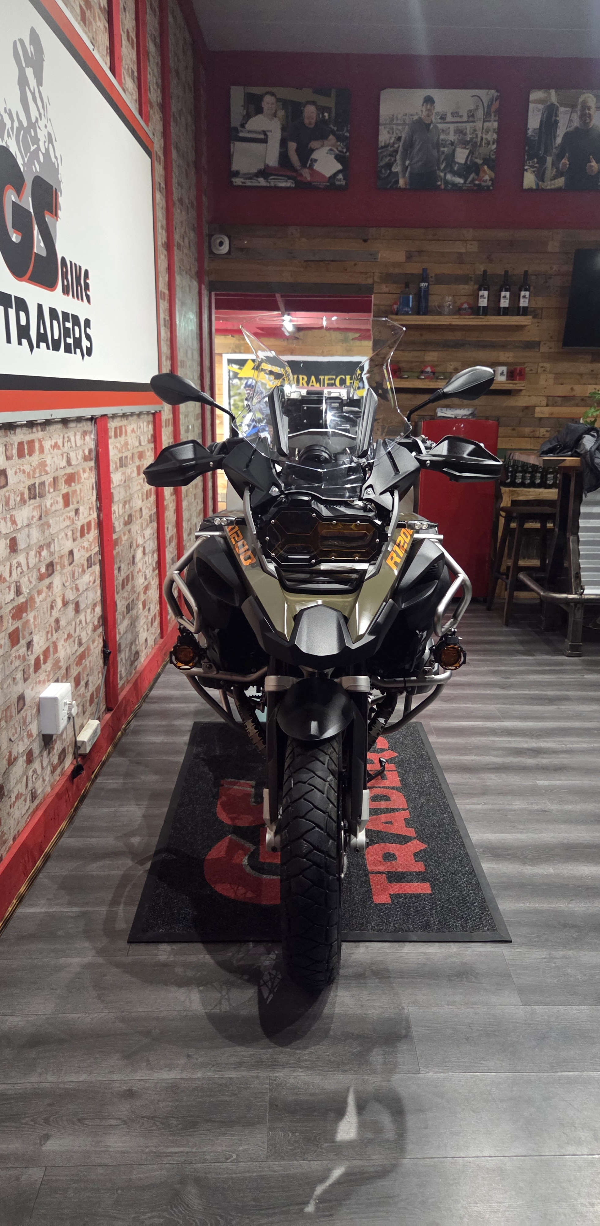 ARRIVING SOON - 2015 BMW GSA 1200, KALAMATA, 43700km, BMW top box — photo 6
