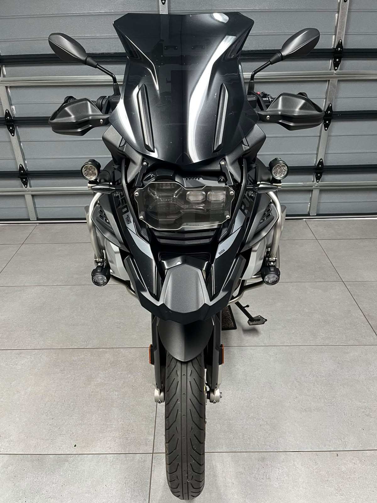 ARRIVING SOON - 2021 BMW GSA 1250, MU MODEL, TRIPLE BLACK, 719 OPTION, ONLY 25700km — photo 6