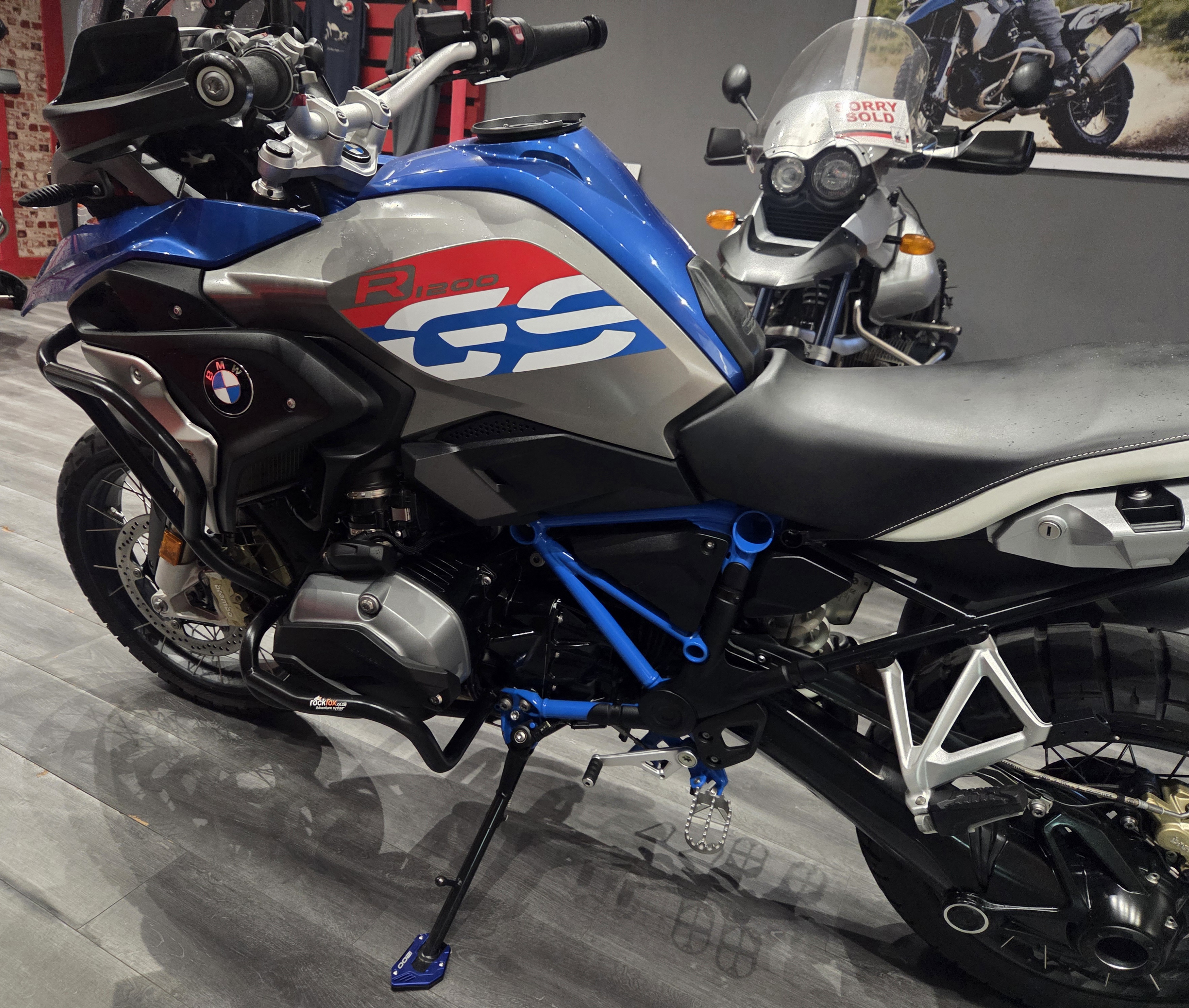ARRIVING SOON - 2017 BMW GS 1200 RALLYE, ONLY 20 300km, SPORT SUSPENSION !!! — photo 5